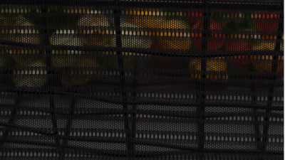 FZ-HH錦綸提花網眼布  高彈力條紋鏤空網孔布   禮服連衣裙運動服針織面料 側面照